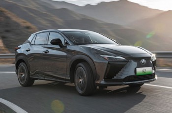 LEXUS